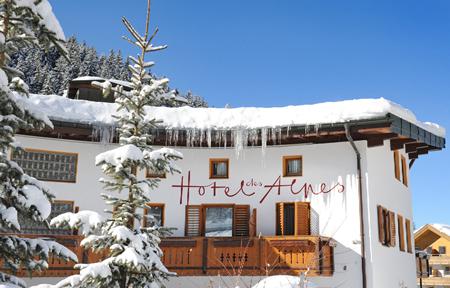 Hotel des Alpes slide 2