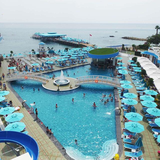 Meer info over Hotel Granada Luxury Beach Avsallar  bij Sunweb zomer