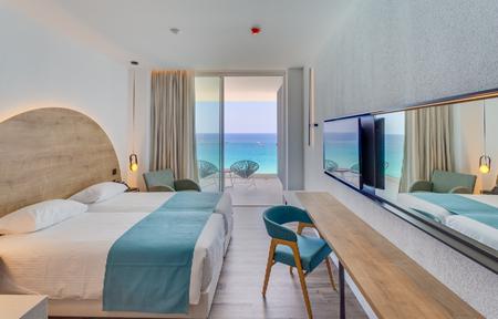 Flamingo Paradise Beach Hotel – Voksenhotel slide 3