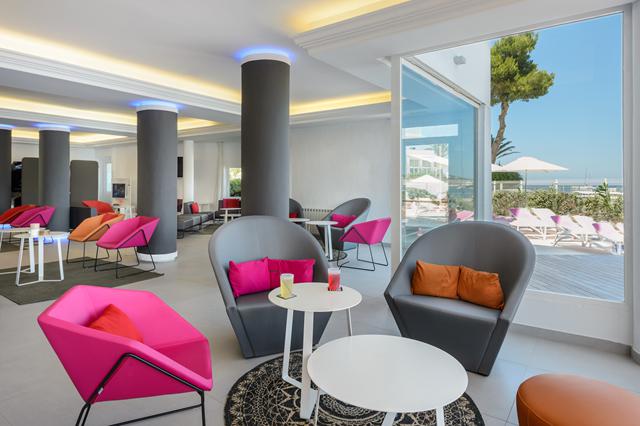 Aanbieding zonvakantie Ibiza - Hotel Vibra San Remo