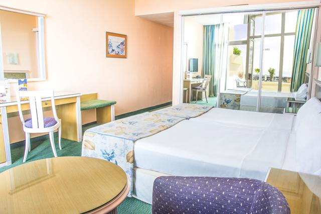 Lekker goedkoop op zonvakantie Lanzarote 🏝️ 8 Dagen logies ontbijt Hotel Beatriz Costa Teguise & Spa