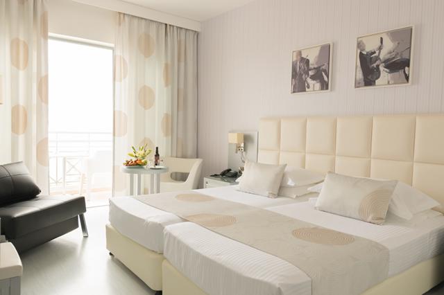 Ontspannen vakantie Cyprus. 🏝️ St. George Beach Hotel & Spa Resort 8 Dagen  €833,-