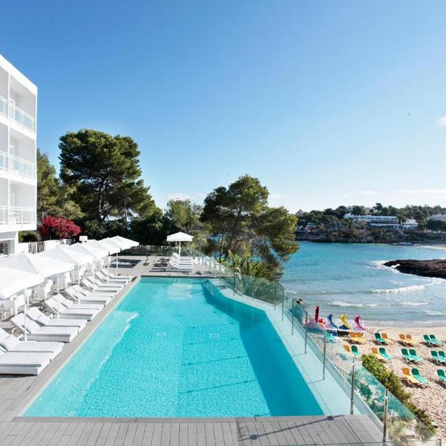 Vakantie Hotel Grupotel Ibiza Beach Resort in Portinatx (Ibiza, Spanje)
