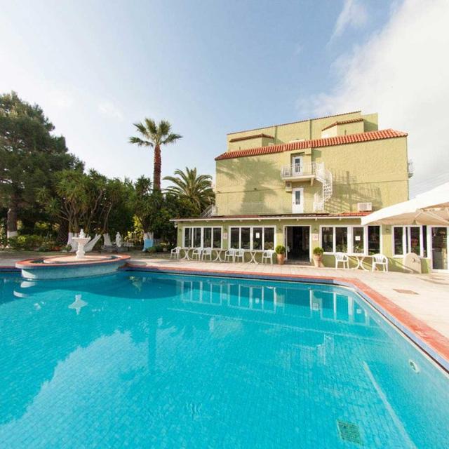 Vakantie Hotel La Cité in Lixouri (Kefalonia, Griekenland)