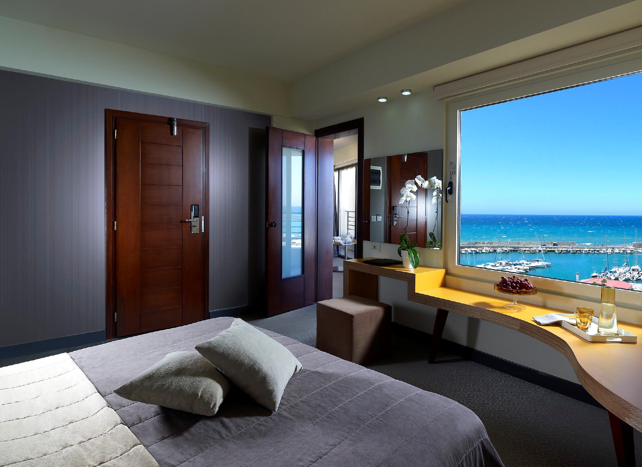 Lato Boutique Hotel slide 4