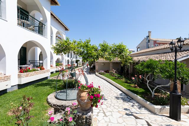 Laagste prijs zonvakantie Corfu 🏝️ Hotel Iliada Beach 8 Dagen  €524,-