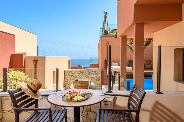 Snel vertrekken met een vakantie Kreta ⭐ 8 Dagen logies ontbijt Esperides Resort Crete