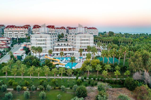 Lekker weg met een vakantie Turkse Rivièra ☀ 8 Dagen ultra all-inclusive Hotel Royal Atlantis Beach