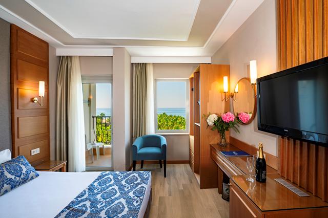 Lekker weg met een vakantie Turkse Rivièra ☀ 8 Dagen ultra all-inclusive Hotel Royal Atlantis Beach