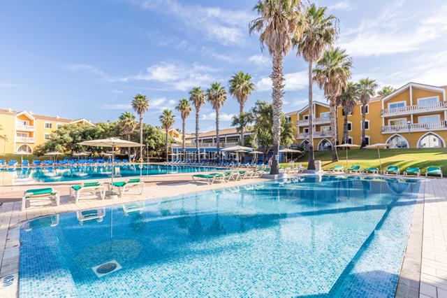 Deal zonvakantie Menorca ☀ 8 Dagen logies Vacances Menorca Blanc Palace