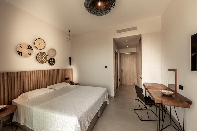Goedkoopste zonvakantie Cyprus. - Anemi Hotel and Suites