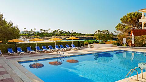 Hotel Globales Cala'n Bosch in Menorca, Spanje | Zonvakantie Sunweb