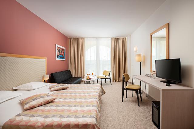 Waanzinnige zonvakantie Zwarte Zee 🏝️ Hotel Melia Sunny Beach Resort 8 Dagen  €710,-