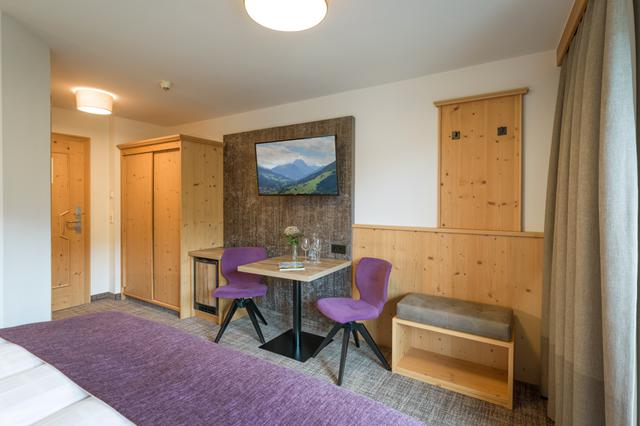 Skiën 4.5* Kirchberg € 1312,- 【eigen vervoer】