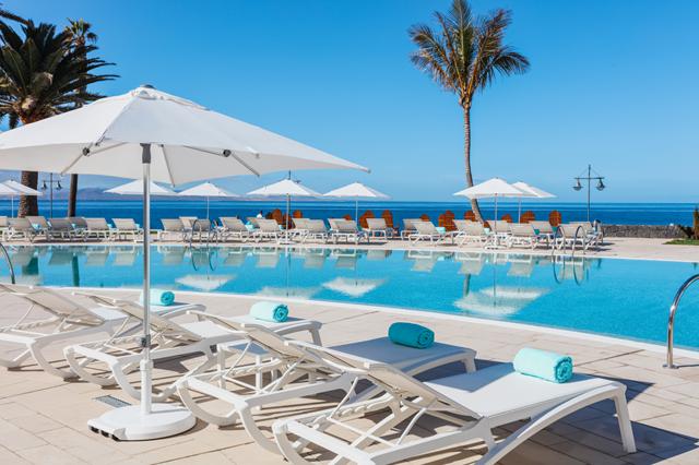 Laagste prijs zonvakantie Lanzarote 🏝️ 8 Dagen logies ontbijt Hotel Iberostar Selection Lanzarote Park