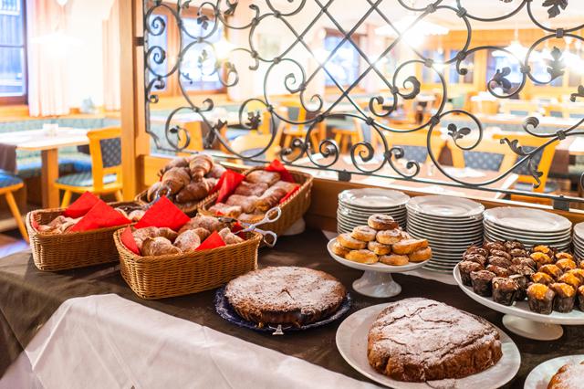 Prijs voordeel wintersport Dolomiti Superski ❄ 8 Dagen  Hotel Garni Aritz