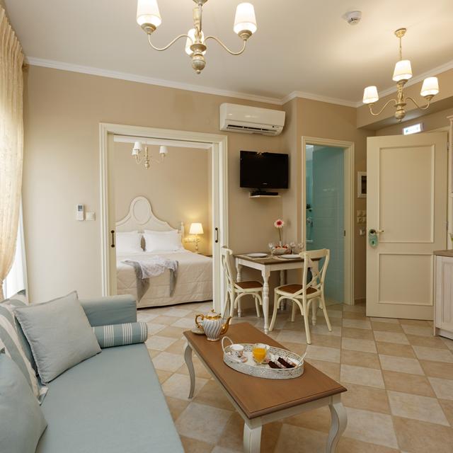 hotel-ionia-suites