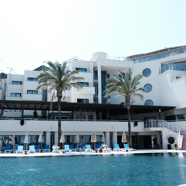 hotel-arin-resort-ex-sundance-resort