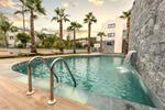 Lazar Lux & Beach Walk Apartment Suites 