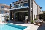 Airis Boutique & Suites