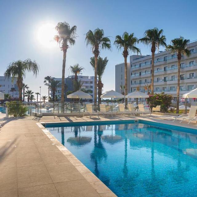 Tsokkos Beach Hotel