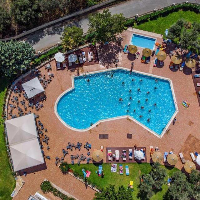 Hotel Evia Riviera Resort
