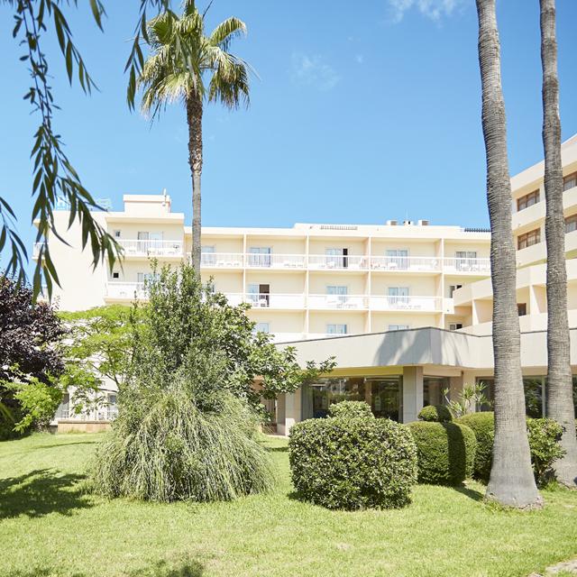 invisa-hotel-es-pla-adults-only