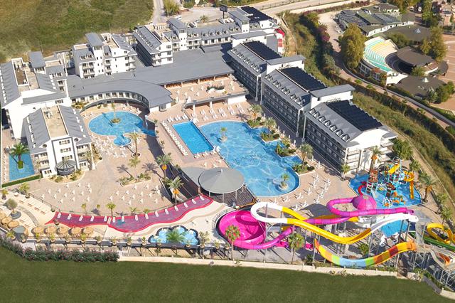Zon 5* all inclusive Turkse Rivièra € 491,- | waterpark, wellness, beachvolleybal, restaurant(s), zwembad