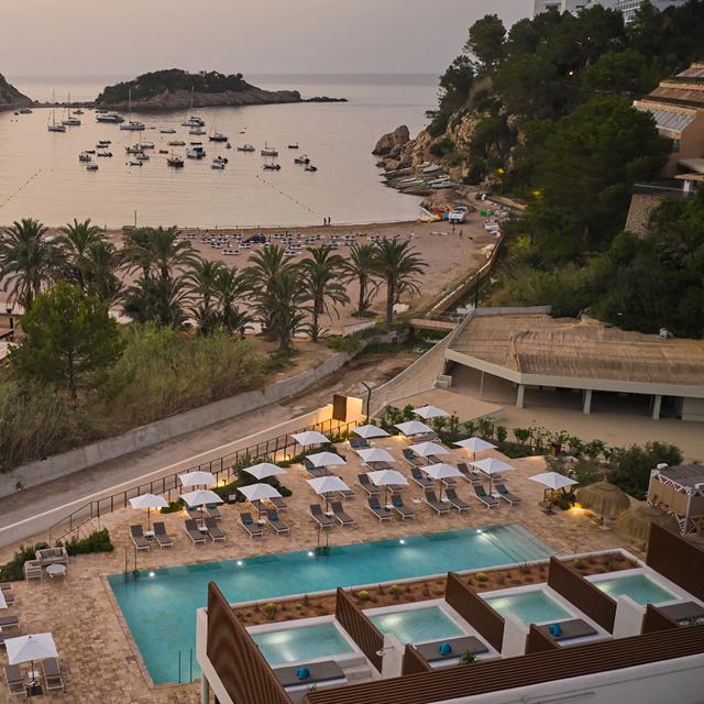 Meer info over Cala San Miguel The Club by Barcelo voorheen Siau Ibiza adults only  bij Sunweb zomer