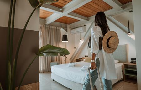 Hotel Infinity City Boutique slide 2