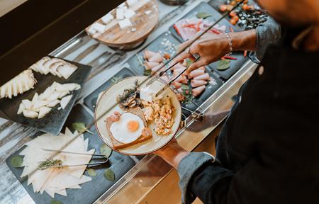 Hotel Infinity City Boutique slide 5