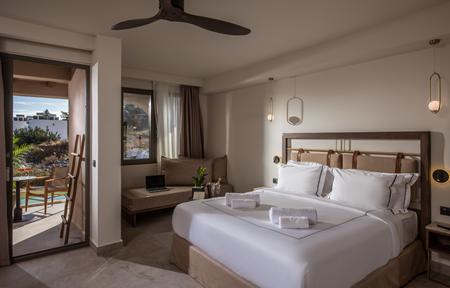 Elounda Infinity Exclusive Resort & Spa slide 3