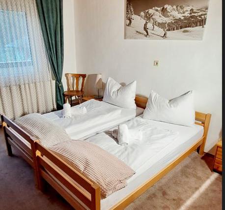Skivakantie Mühlbach am Hochkönig € 676,- ▷ parkeerplaats, hond is welkom, restaurant(s), wifi