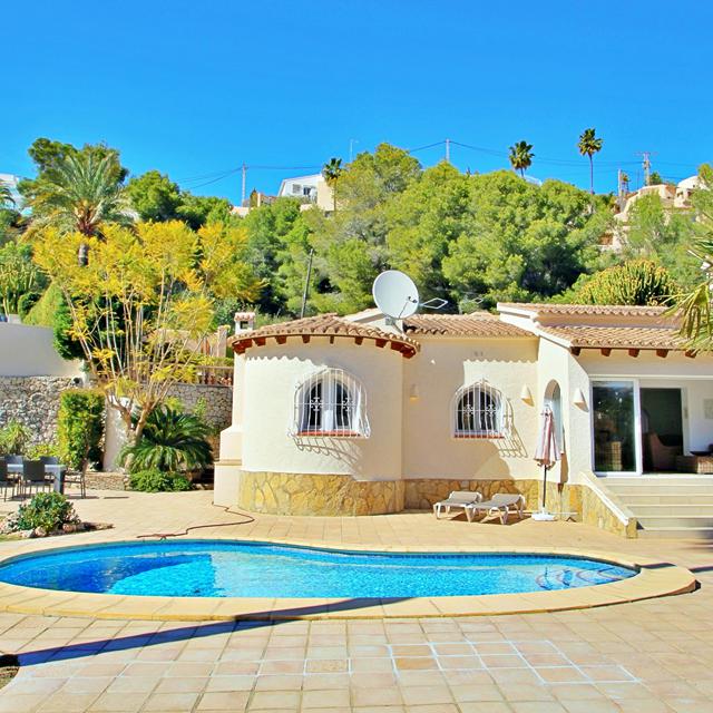 Villa's Moraira met privézwembad - inclusief huurauto