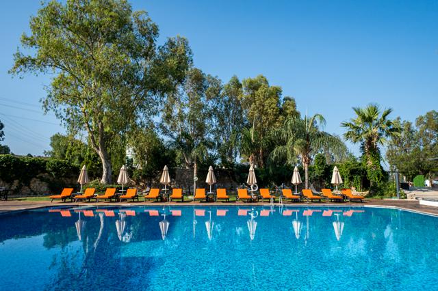 Veel korting vakantie Egeïsche Kust ☀ 8 Dagen logies ontbijt Hotel Bodrum Beach Resort 