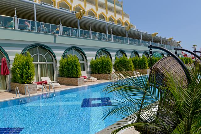 Goedkoop op vakantie Turkse Rivièra 🏝️ Hotel Delphin Imperial