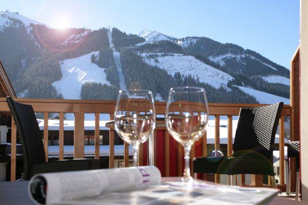 Fantastische skivakantie Skicircus Saalbach-Hinterglemm-Leogang-Fieberbrunn ⛷️ Residence Saalbach 4 Dagen  €419,-