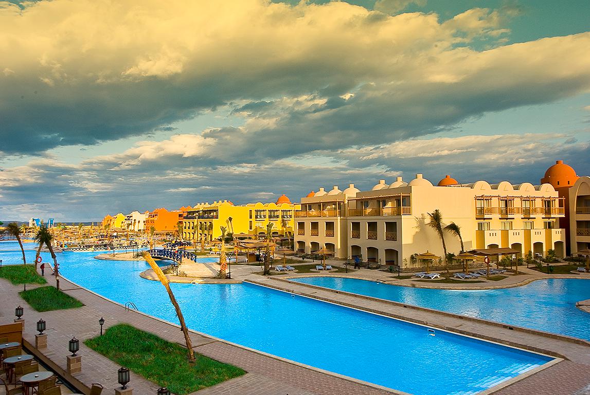 Titanic Beach Spa Aqua Park