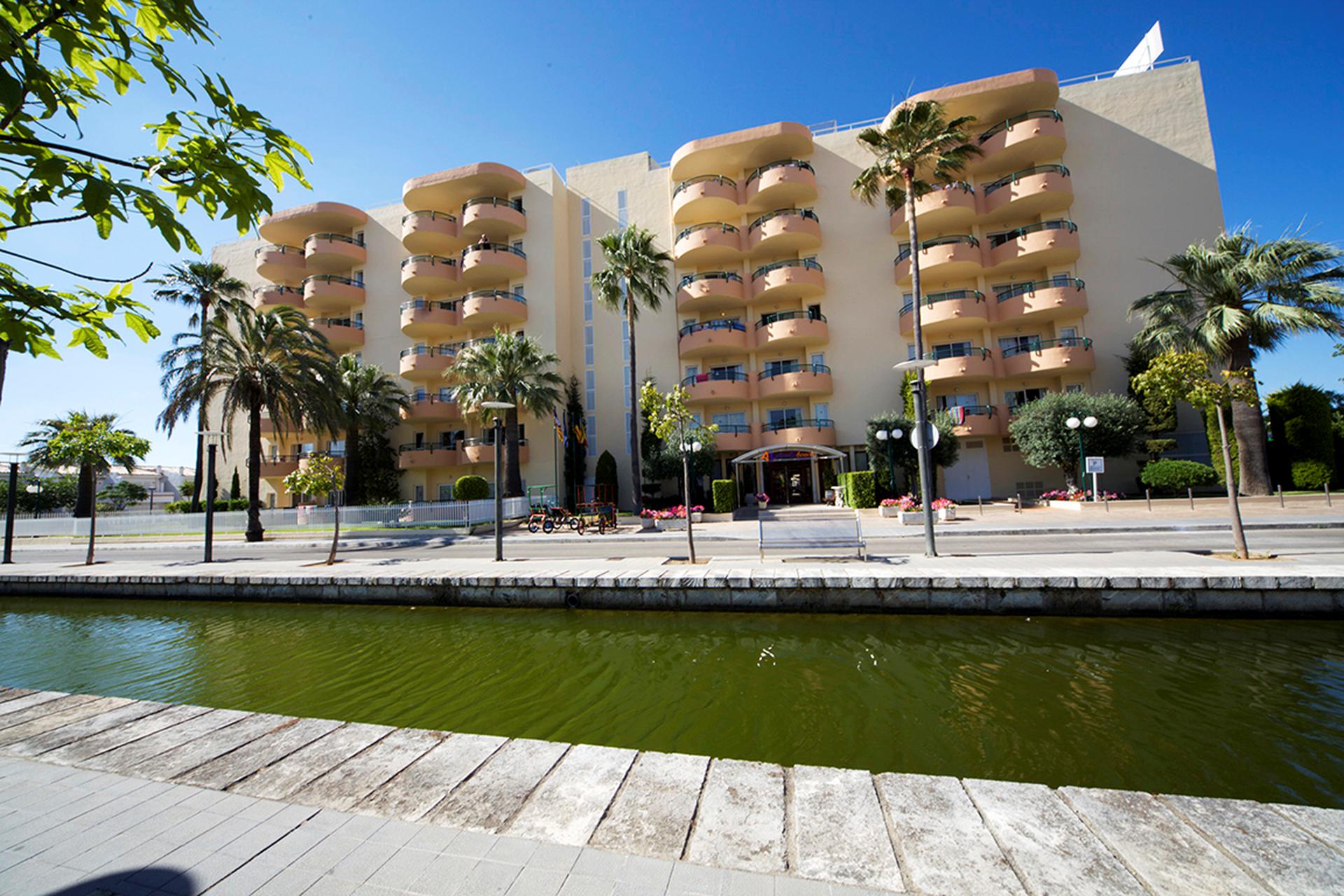 Aparthotel Alcudia Beach In Mallorca Spanje Zonvakantie Sunweb Aparthotel Alcudia Beach Image