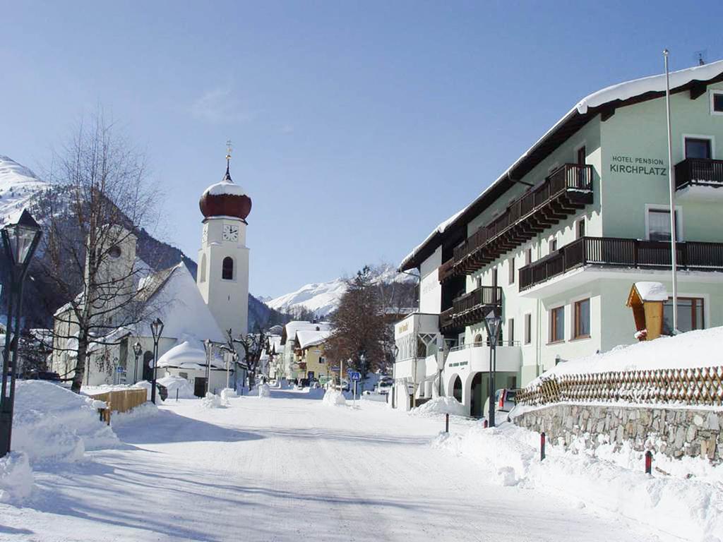 Hotel st Anton am Arlberg - Hotel Kirchplatz - Kleinschalig hotel bij de skilift van Sankt Anton inclusief skipas