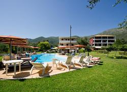 App. Aristidis Garden (Cris & Georgia)