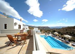Aparthotel Lenikos - inclusief huurauto