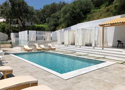 Theros Suites - adults only