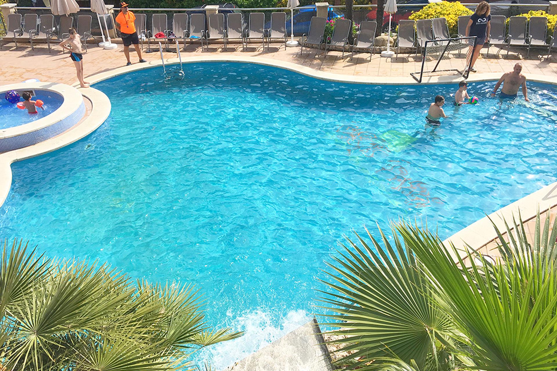 Oasis Park Splash Hotel To Barcelona Airport www.sunweb.nl